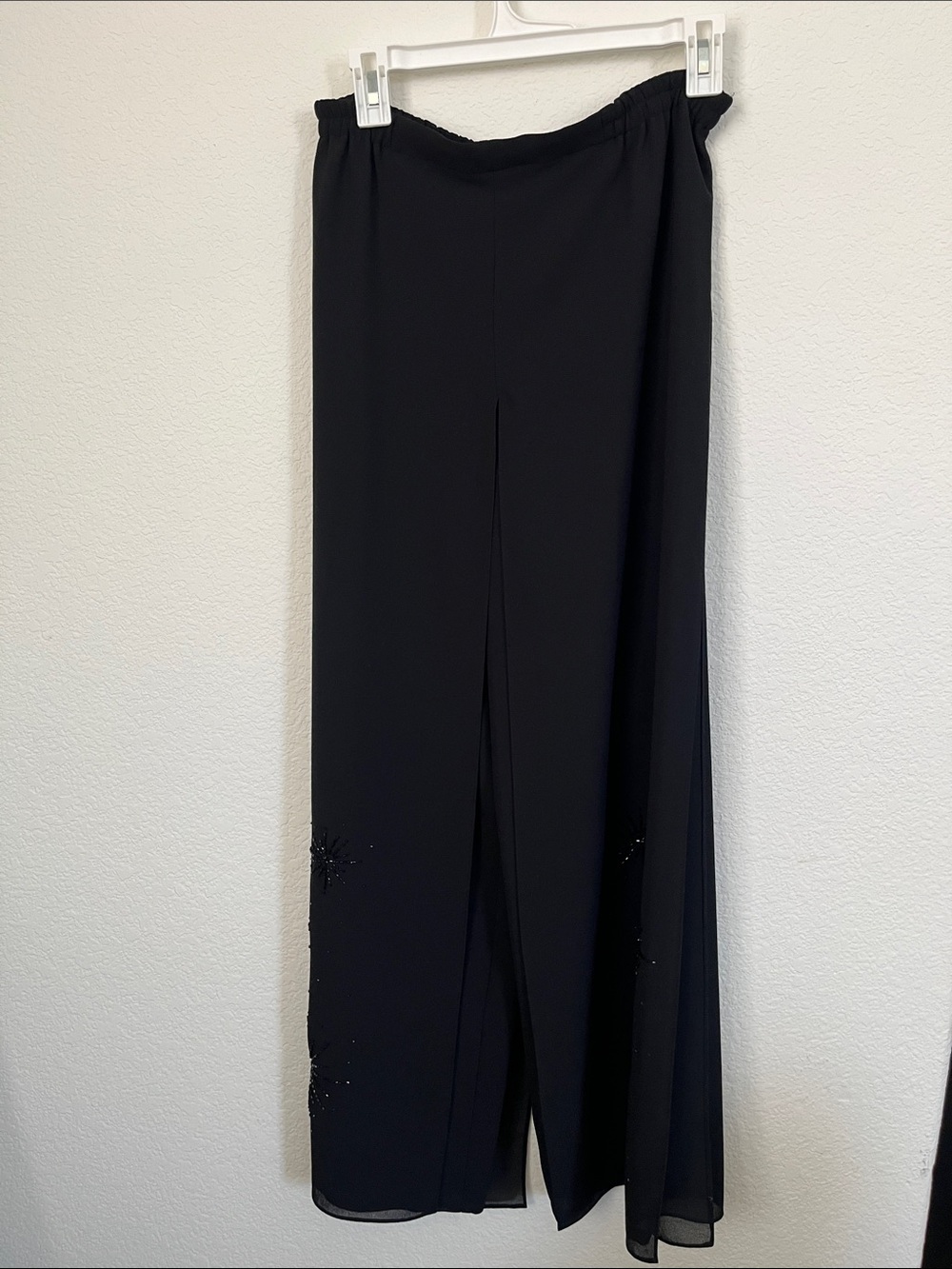 Adrianna Papell Black Wide-Leg Split Hem Evening Pants with Bead Detail